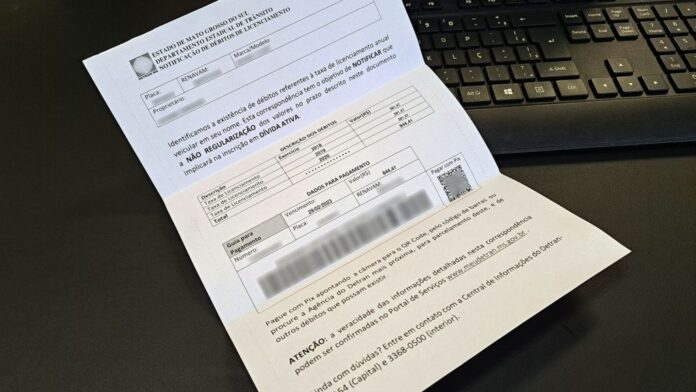 Dívida ativa: proprietários de veículos com licenciamentos em atraso começam Dívida ativa: proprietários de veículos com licenciamentos em atraso começam a ser notificados a partir desta semana