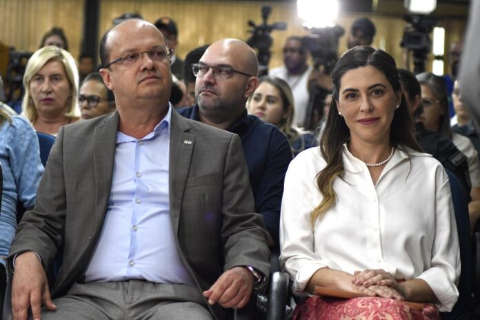 Empossada pelo governador em exercício Barbosinha, antropóloga assume recém criada Empossada pelo governador em exercício Barbosinha, antropóloga assume recém criada Secretaria da Cidadania