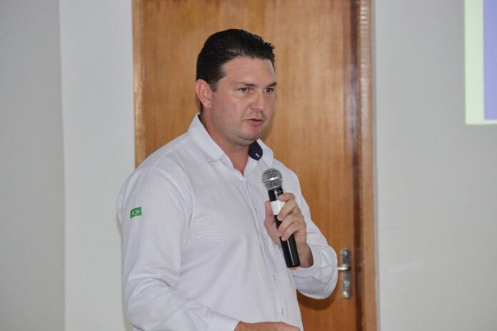 Estrada-parque: comunidade conhece projeto de retirada de madeira e propõe Estrada-parque: comunidade conhece projeto de retirada de madeira e propõe medidas de mitigação