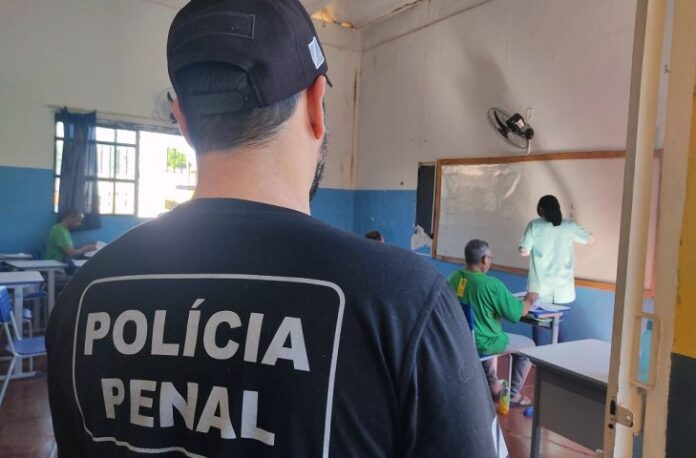 Ferramenta de reinserção social, educação de reeducandos no ensino regular Ferramenta de reinserção social, educação de reeducandos no ensino regular cresce 15%