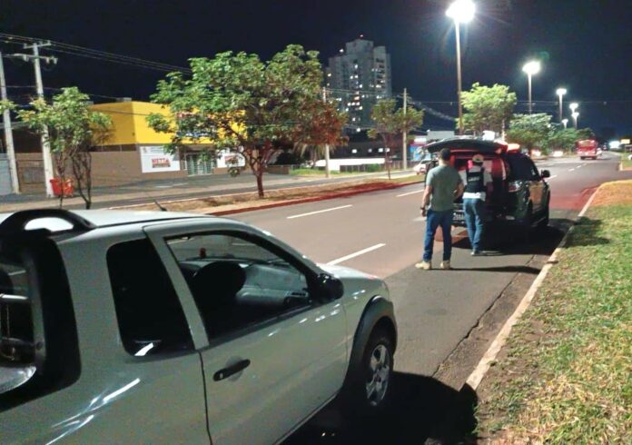 Homem é preso pela Polícia Civil, em Campo Grande, com Homem é preso pela Polícia Civil, em Campo Grande, com cerca de 1kg de cocaína