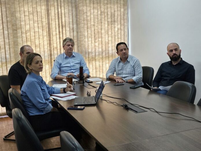 Membros do conselho de controle ambiental aprovam emissão de licença prévia para a Arauco