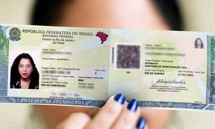 Novo RG tem alta procura e quase 8 mil já Novo RG tem alta procura e quase 8 mil já fizeram o documento em MS