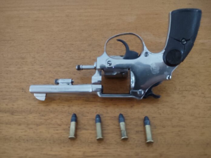 Polícia Civil prende homem por posse irregular de arma de fogo e munições em Três Lagoas