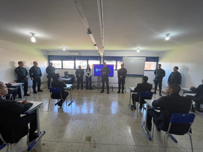 Subcomandante-Geral da PMMS e Secretária Ana Nardes dão boas-vindas aos novos cadetes