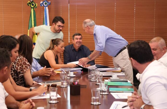 Corguinho vai ganhar pavimentação em bairro e área central, além Corguinho vai ganhar pavimentação em bairro e área central, além de obras no distrito de Taboco