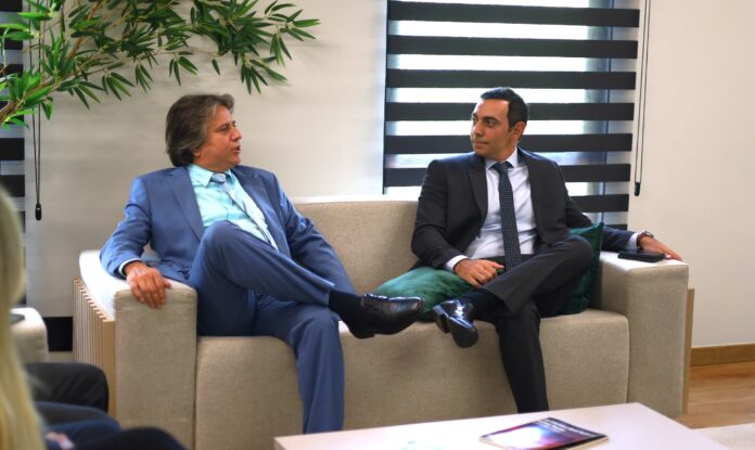 Delegado-Geral da Polícia Civil e Deputado Estadual se reúnem para discutir pautas cruciais com representantes de Entidades de Classes