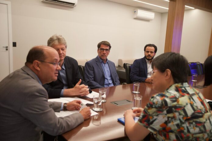 Ministra do Departamento Econômico e Comercial da China vem a Ministra do Departamento Econômico e Comercial da China vem a MS prospectar negócios