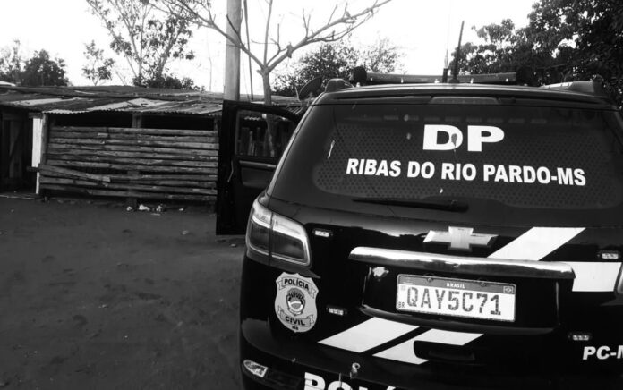 Polícia Civil prende casal de traficantes em Ribas do Rio Polícia Civil prende casal de traficantes em Ribas do Rio Pardo