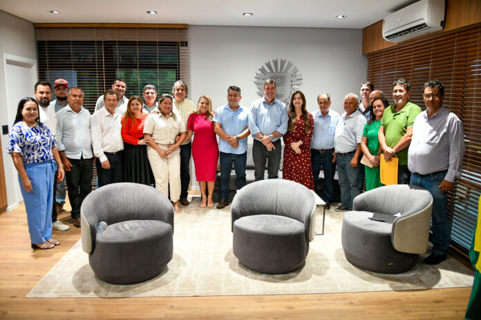 Santa Rita do Pardo terá R$ 12 milhões em investimentos Santa Rita do Pardo terá R$ 12 milhões em investimentos do Governo de MS para iluminação, recapeamento e assistência social