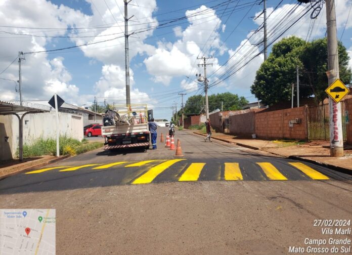 Vereador Carlão garante instalação de redutor de velocidade na Rua Vereador Carlão garante instalação de redutor de velocidade na Rua Mirabela, Vila Marli e sinalizações de trânsito nas proximidades