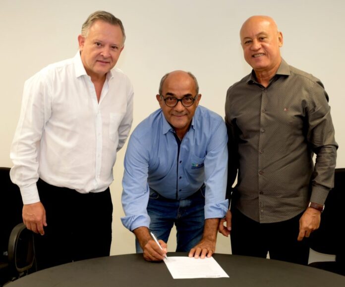 Agems realiza acordo para definir metas na regulação do gás, energia e mineração