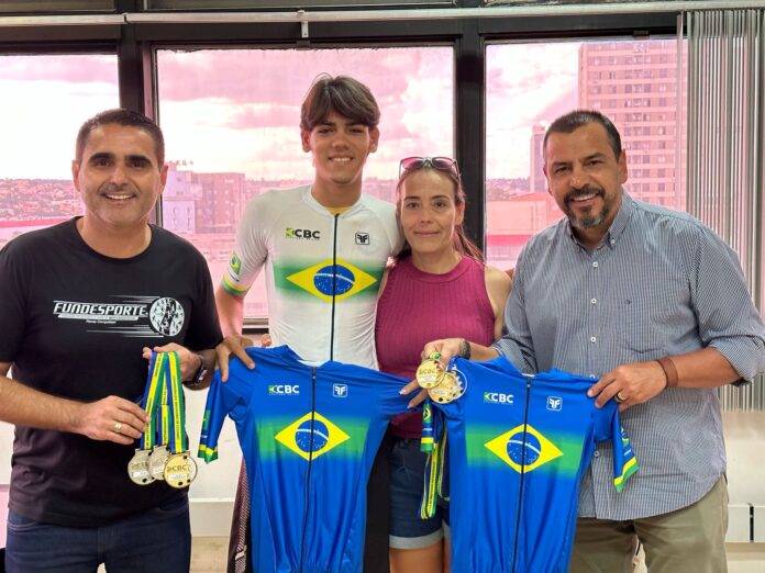 Beneficiário do Bolsa Atleta garante pódio no Campeonato Brasileiro de Beneficiário do Bolsa Atleta garante pódio no Campeonato Brasileiro de Ciclismo