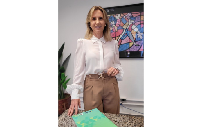 Com experiência multissetorial, Adriana celebra participação em alguns dos mais importantes projetos da AGEMS em 15 anos