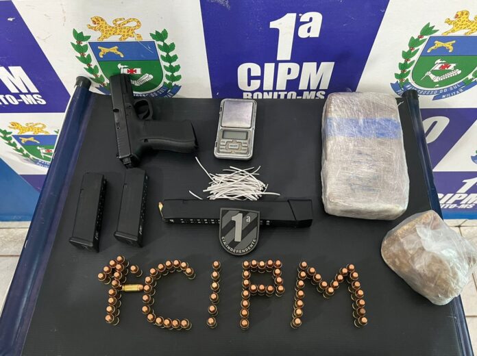 Em operação PMMS prende três pessoas e apreende drogas e Em operação PMMS prende três pessoas e apreende drogas e arma em Bonito