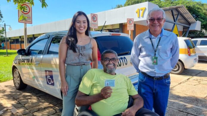 Habilitado pelo CNH MS Social, José agora sonha com carro Habilitado pelo CNH MS Social, José agora sonha com carro adaptado para ter liberdade completa
