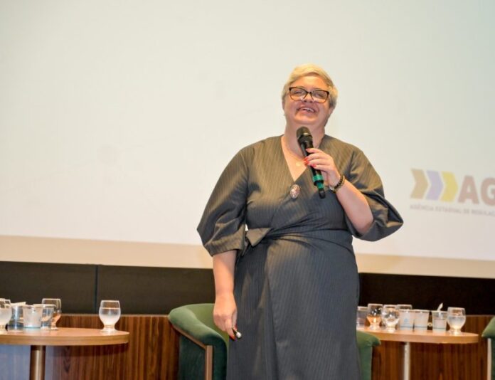 Nas mãos de Luciana, conhecimento não é bagagem para acumular, mas compartilhar