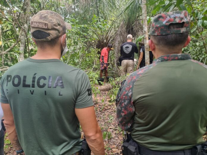 Polícia Civil realiza perícia em sucuri encontrada morta em Bonito Polícia Civil realiza perícia em sucuri encontrada morta em Bonito