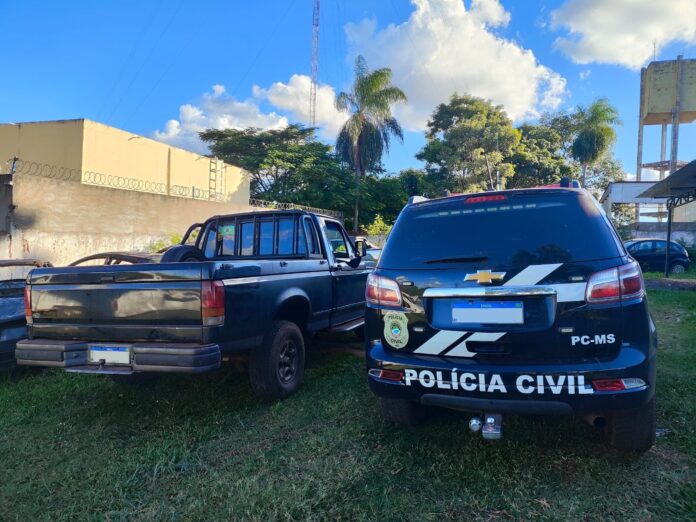 Polícia Civil recupera veículo e prende traficante foragido da justiça Polícia Civil recupera veículo e prende traficante foragido da justiça