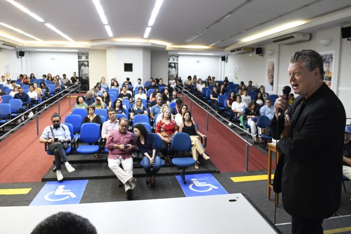 Programa de Estágio do Governo incorpora nova turma para atuar Programa de Estágio do Governo incorpora nova turma para atuar na gestão pública