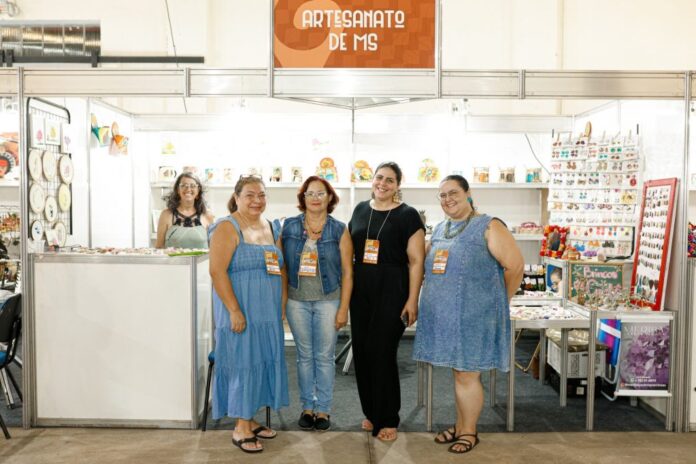 Semana do Artesão: Feira Mãos que Criam impressiona, e show Semana do Artesão: Feira Mãos que Criam impressiona, e show de Matu Miranda embala o público