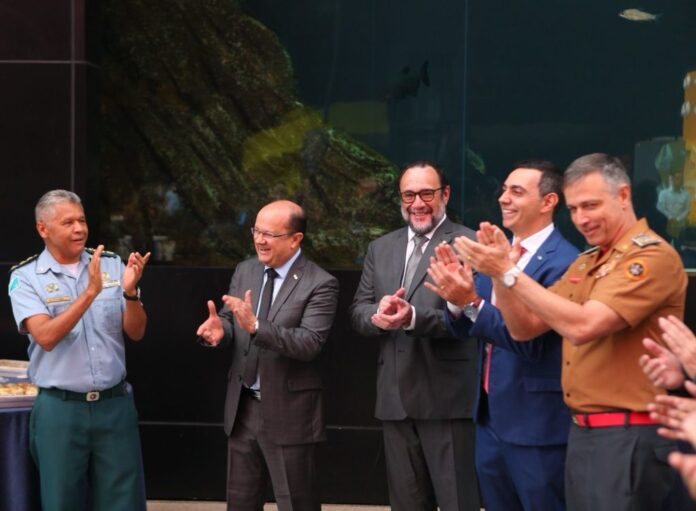 Centro Integrado de Operações de Segurança comemora 20 anos com Centro Integrado de Operações de Segurança comemora 20 anos com entrega de honrarias