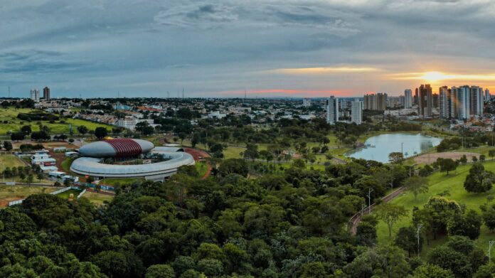 Com 10 anos de atuação em MS, Energisa junto com Com 10 anos de atuação em MS, Energisa junto com AGEMS e Governo do Estado celebram compromisso com a sustentabilidade