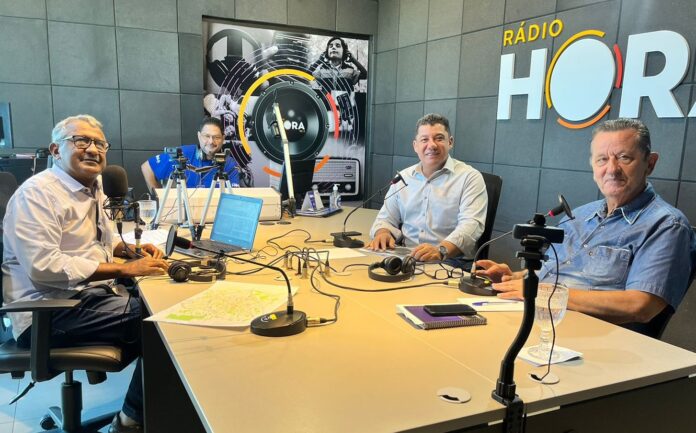 Diretor do Instituto Ranking, Antonio Ueno, dá entrevista a Rádio Hora