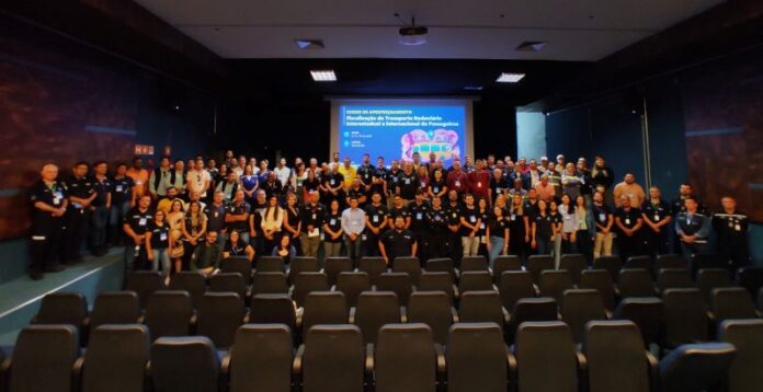 Em treinamento com a ANTT, AGEMS fortalece fiscalização sobre direitos Em treinamento com a ANTT, AGEMS fortalece fiscalização sobre direitos do consumidor no transporte rodoviário