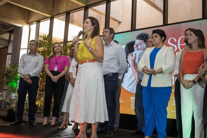 Lançamento da campanha “Seu Abraço Aquece: doe calor e faça Lançamento da campanha “Seu Abraço Aquece: doe calor e faça o bem”
