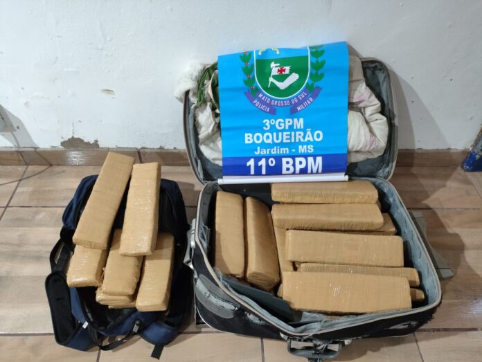 PM em Bela Vista prende autor de tráfico de drogas durante abordagem a veículo