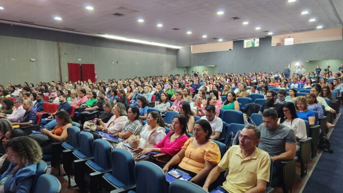 Para melhoria pedagógica, Fadeb inicia seminário de formação para coordenadores escolares