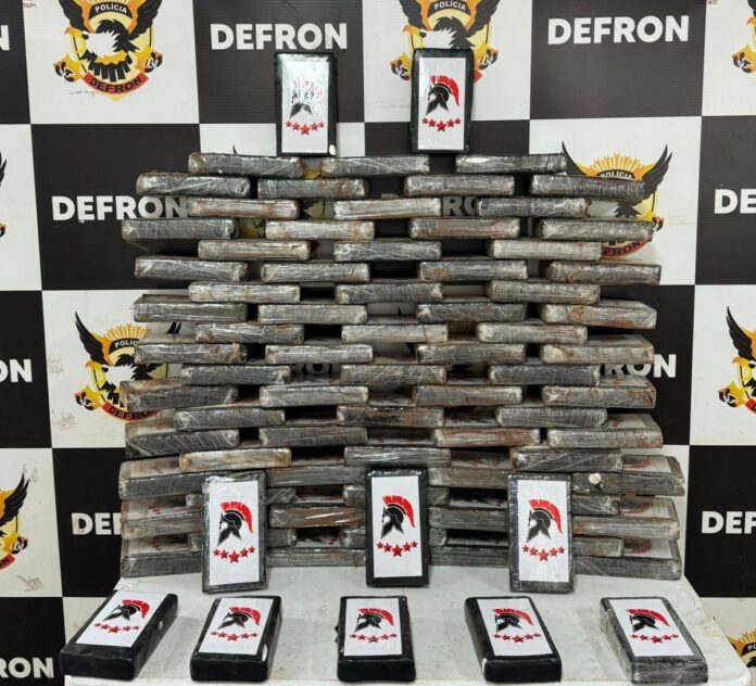 Polícia Civil apreende cerca de 100 kg de cocaína em Polícia Civil apreende cerca de 100 kg de cocaína em Amambai