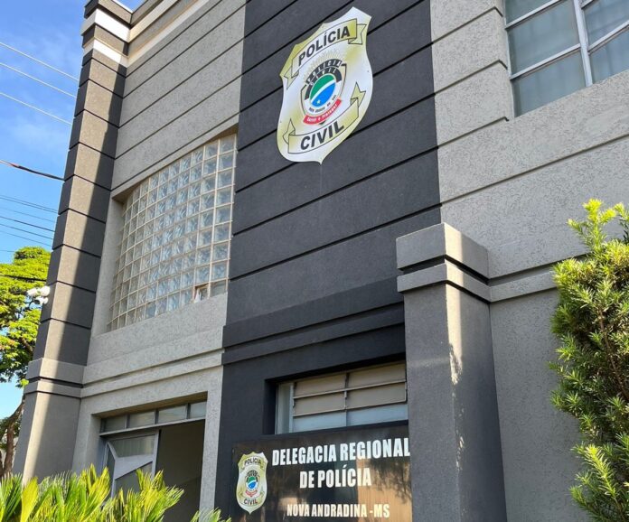 Polícia Civil prende autor de feminicídio e dois foragidos da Polícia Civil prende autor de feminicídio e dois foragidos da justiça em Nova Andradina