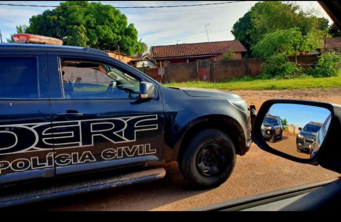 Polícia Civil prende homem que utilizava escritura falsa dentro de Polícia Civil prende homem que utilizava escritura falsa dentro de cartório em Campo Grande