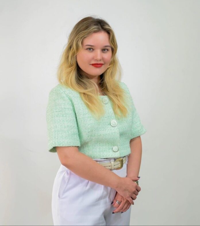 Tarsilla coleciona reconhecida experiência jurídica que agora está a serviço Tarsilla coleciona reconhecida experiência jurídica que agora está a serviço do Saneamento na AGEMS