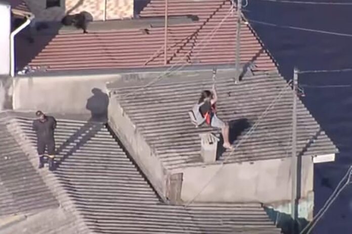 Atuação das forças de segurança pública de MS se destaca Atuação das forças de segurança pública de MS se destaca no resgate de vítimas no RS