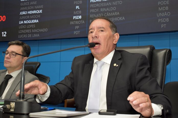 Gerson enaltece ação dos Estados e dos voluntários no socorro Gerson enaltece ação dos Estados e dos voluntários no socorro às vítimas da tragédia climática gaúcha