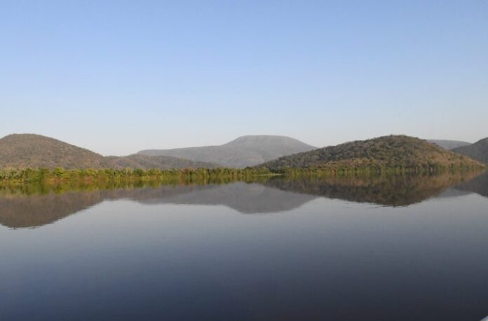 Neste sábado tempo permanece firme, e previsão é de sol Neste sábado tempo permanece firme, e previsão é de sol e poucas nuvens em Mato Grosso do Sul