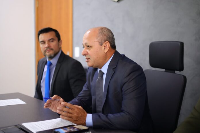 Novo Diretor do Departamento de Polícia da Capital (DPC) alinha Novo Diretor do Departamento de Polícia da Capital (DPC) alinha estratégias com delegados titulares em reunião em Campo Grande