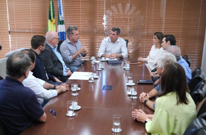 Parceria para superar escassez de água potável em aldeias de Parceria para superar escassez de água potável em aldeias de MS deve ser firmada neste semestre