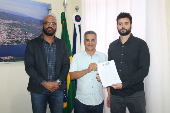 Polícia Civil e Prefeitura renovam assinatura do Termo De Cooperação Polícia Civil e Prefeitura renovam assinatura do Termo De Cooperação Da Sala Lilás em Ladário