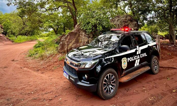 Polícia Civil prende indivíduo em flagrante pela prática de crimes Polícia Civil prende indivíduo em flagrante pela prática de crimes no contexto de violência doméstica e familiar em desfavor dos pais idosos em Taquarussu