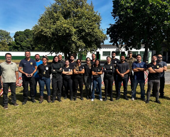 Policiais Civis participam de treinamento com equipamentos não letais no 17º Batalhão de Fronteira em Corumbá