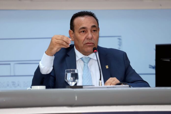 Presidente da Câmara, vereador Carlão, enaltece trabalho das lideranças comunitárias Presidente da Câmara, vereador Carlão, enaltece trabalho das lideranças comunitárias