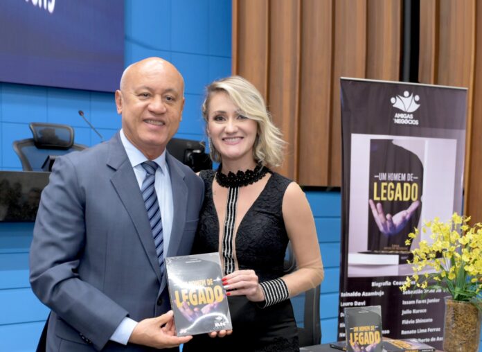 Diretor-Presidente da AGEMS é homenageado em lançamento do livro “Um Diretor-Presidente da AGEMS é homenageado em lançamento do livro “Um Homem de Legado”