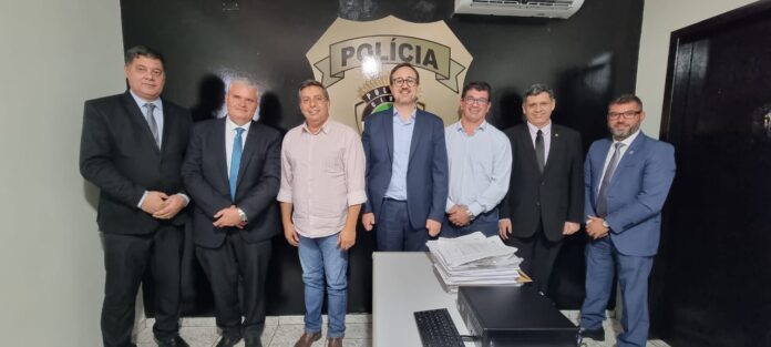 Diretor do Departamento de Polícia do Interior visita Delegacia de Diretor do Departamento de Polícia do Interior visita Delegacia de Cassilândia para definir metas e afirma que sua gestão sera humanizada