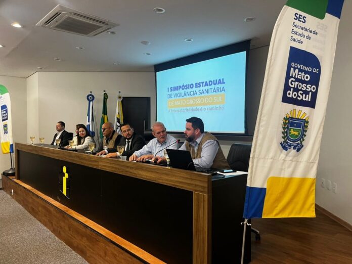 Fiscalização em serviços de estética e cigarros eletrônicos são destaque Fiscalização em serviços de estética e cigarros eletrônicos são destaque em simpósio da Vigilância Sanitária