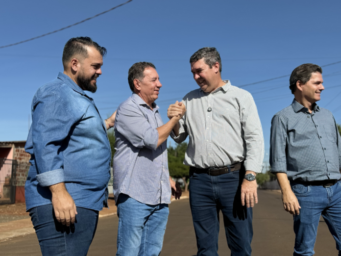 Gerson destaca municipalismo em entrega de obras no centenário de Maracaju