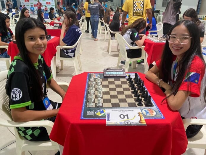 Jovens atletas se destacam no encerramento dos Jogos Escolares da Jovens atletas se destacam no encerramento dos Jogos Escolares da Juventude de MS